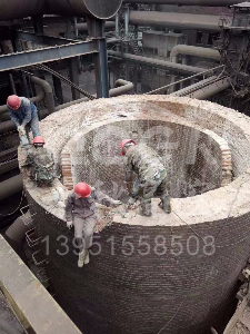 拆除磚煙囪